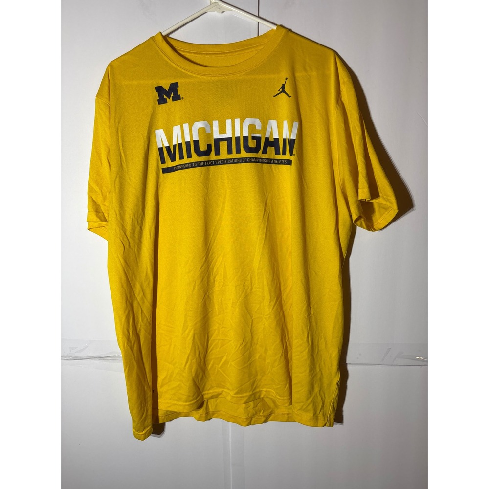 Nike Jordan Michigan Wolverines Dri-Fit T-Shirt Men's XXL Yellow Athletic Cut